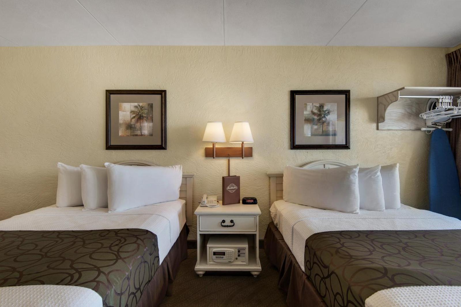 Ramada by Wyndham Panama City Beach / Beachfront