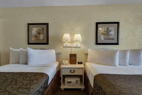 Ramada by Wyndham Panama City Beach / Beachfront image 11