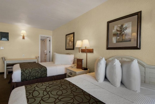 Ramada by Wyndham Panama City Beach / Beachfront image 31