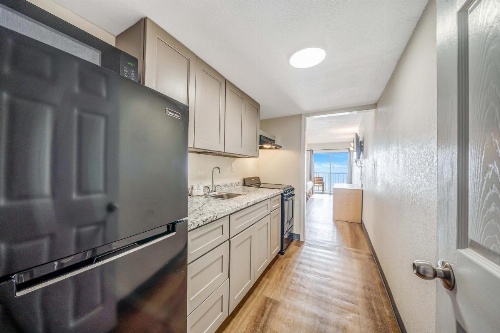 Ramada by Wyndham Panama City Beach / Beachfront image 5